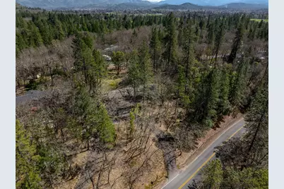 905 Lathrop Road, Grants Pass, OR 97526 - Photo 37