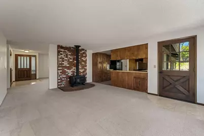 905 Lathrop Road, Grants Pass, OR 97526 - Photo 11