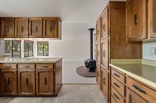 905 Lathrop Rd, Grants Pass, OR 97526 - Photo 15