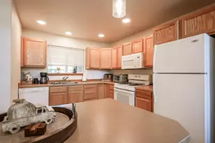 5029 Falcon Dr, Klamath Falls, OR 97601 - Photo 15