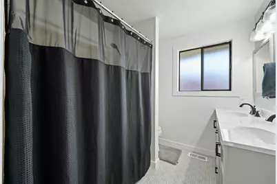 21315 Livingston Drive, Bend, OR 97701 - Photo 19