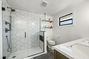 21315 Livingston Drive, Bend, OR 97701 - Photo 25