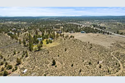 66985 Rock Island Lane, Bend, OR 97703 - Photo 33