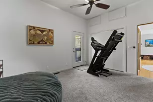 66985 Rock Island Ln, Bend, OR 97703 - Photo 23