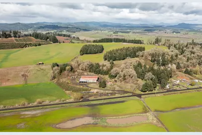 92884 Applegate Trail, Junction City, OR 97448 - Photo 3
