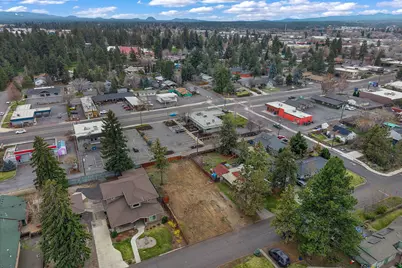 649 NE Kearney Avenue, Bend, OR 97701 - Photo 11