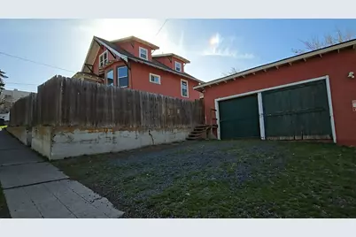 703 N 9th Street, Klamath Falls, OR 97601 - Photo 31