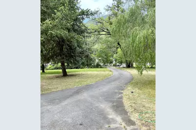 7015 Rogue River Highway, Grants Pass, OR 97527 - Photo 3