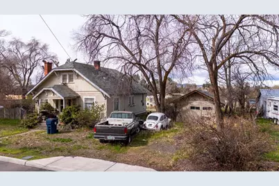 619 SW 15th Street, Redmond, OR 97756 - Photo 5