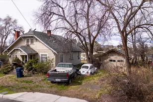 619 SW 15th St, Redmond, OR 97756 - Photo 5