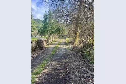 Lake Shore Drive, Selma, OR 97538 - Photo 19