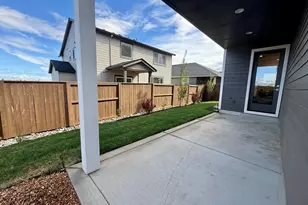 21425 SE Krakatoa Ct, Bend, OR 97702 - Photo 25