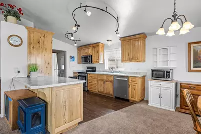 3955 S Stage Road #102, Medford, OR 97501 - Photo 5