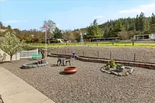 3955 S Stage Rd, Medford, OR 97501 - Photo 23