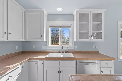 2299 Siskiyou Boulevard, Ashland, OR 97520 - Photo 9