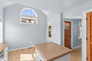 2299 Siskiyou Blvd, Ashland, OR 97520 - Photo 11