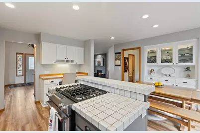 61250 15th Street, Bend, OR 97702 - Photo 17