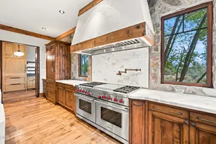 23021 Brushline Ct, Bend, OR 97701 - Photo 15