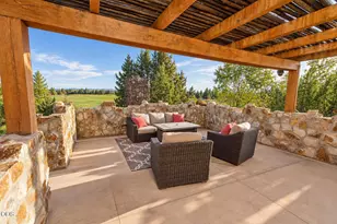 23021 Brushline Ct, Bend, OR 97701 - Photo 29