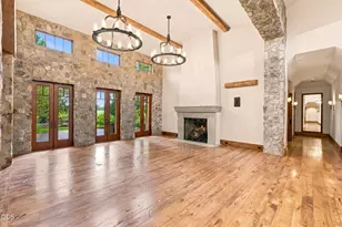 23021 Brushline Ct, Bend, OR 97701 - Photo 5