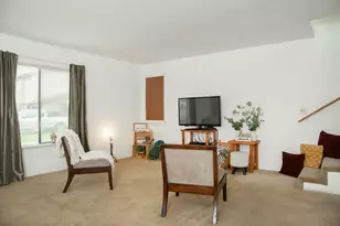 47 SW Eastern Ave, Grants Pass, OR 97526 - Photo 9