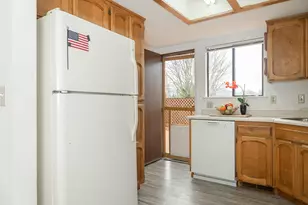 47 SW Eastern Ave, Grants Pass, OR 97526 - Photo 25