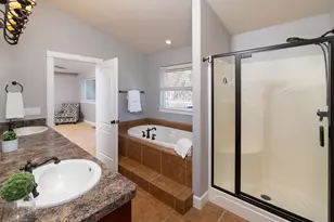 61197 Cottonwood Dr, Bend, OR 97702 - Photo 17