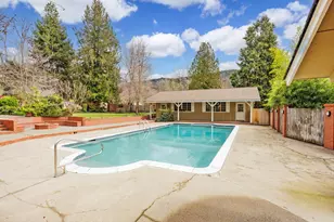 1345 NE 9th St, Grants Pass, OR 97526 - Photo 65