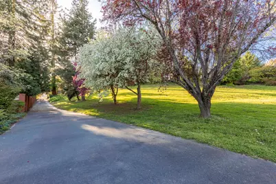 1345 NE 9th Street, Grants Pass, OR 97526 - Photo 83