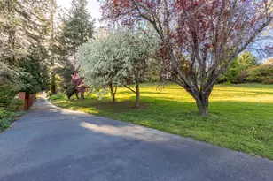 1345 NE 9th St, Grants Pass, OR 97526 - Photo 83