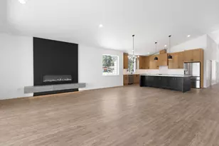 271 E Diamond Peak Ave, Sisters, OR 97759 - Photo 11