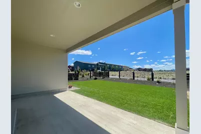 271 E Diamond Peak Avenue, Sisters, OR 97759 - Photo 25