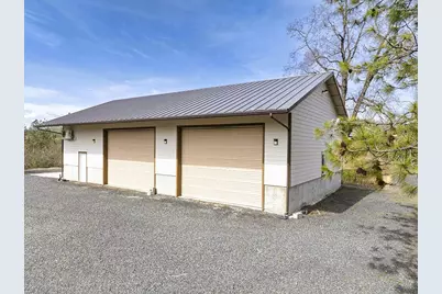 3320 Upper River Road, Grants Pass, OR 97526 - Photo 5