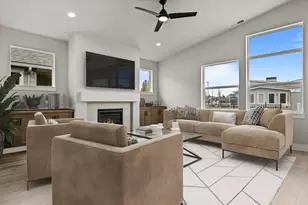 20871 SE Delta Dr, Bend, OR 97702 - Photo 3