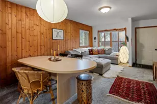 187 W Jefferson Ave, Sisters, OR 97759 - Photo 5