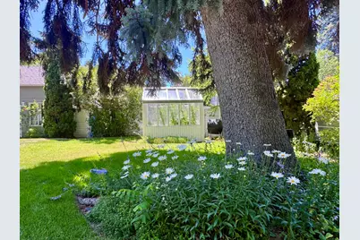 898 NW Riverside Boulevard, Bend, OR 97703 - Photo 31