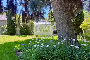 898 NW Riverside Blvd, Bend, OR 97703 - Photo 31