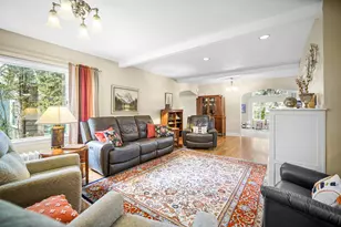 898 NW Riverside Blvd, Bend, OR 97703 - Photo 7