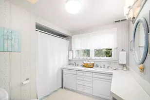 898 NW Riverside Blvd, Bend, OR 97703 - Photo 23