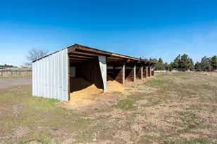 22540 Rickard Rd, Bend, OR 97702 - Photo 55