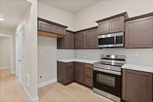 4058 SW Obsidian Pl, Redmond, OR 97756 - Photo 9