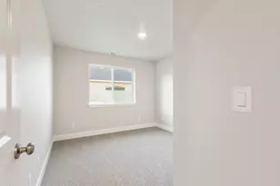 1433 NW Willow Parkway Rd, Madras, OR 97741 - Photo 23