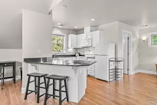 325 Jackson Creek Dr, Jacksonville, OR 97530 - Photo 41