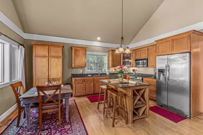 325 Jackson Creek Drive, Jacksonville, OR 97530 - Photo 17