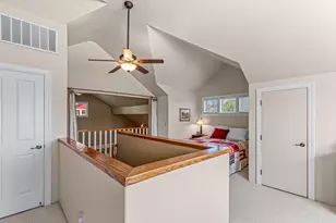 325 Jackson Creek Dr, Jacksonville, OR 97530 - Photo 33