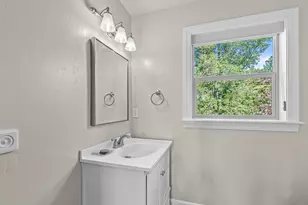 325 Jackson Creek Dr, Jacksonville, OR 97530 - Photo 49