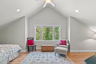 325 Jackson Creek Dr, Jacksonville, OR 97530 - Photo 45