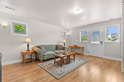 325 Jackson Creek Drive, Jacksonville, OR 97530 - Photo 43