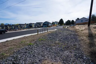 0 SW Reindeer Avenue #00139, Redmond, OR 97756 - Photo 5