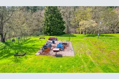 858 Missouri Flat Road, Grants Pass, OR 97527 - Photo 19